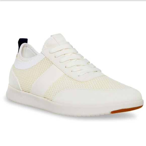 STEVE MADDEN MENS LACE UP ROSTER ULTRA LIGHTWEIGHT SNEAKERS SIZE 11 - Picture 1 of 16
